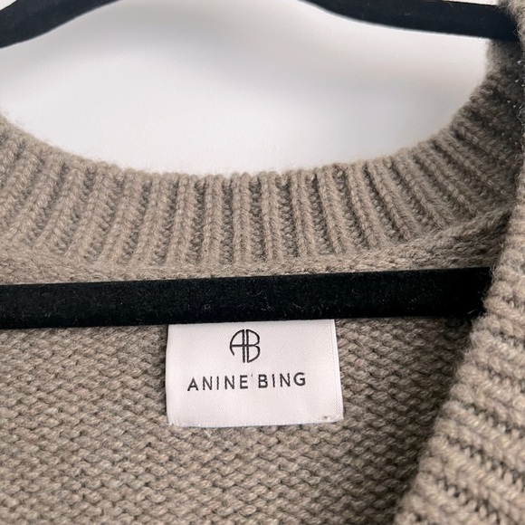 ANINE BING Rosie Cashmere V-Neck Oversized Sweater Olive Green - Picture 5 of 6